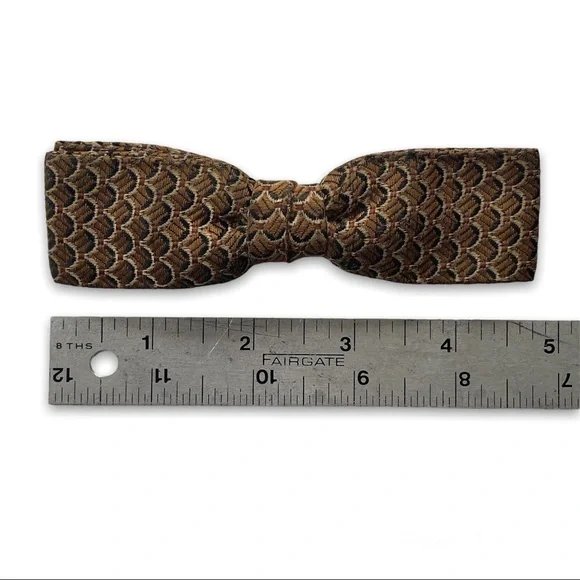 Vintage 60’s Clip-On Bow Tie - Picture 8 of 8